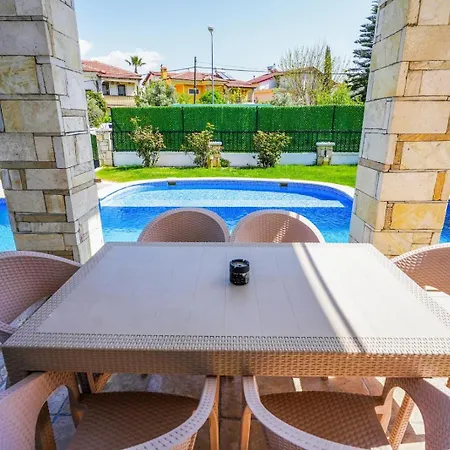 0ttoman Villa *